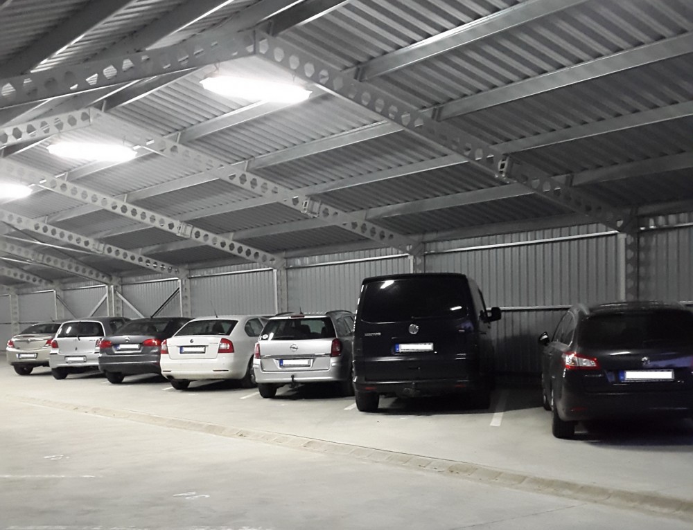 repuloteri-fedett-parkolo-comfort-parkolo-vecses-7
